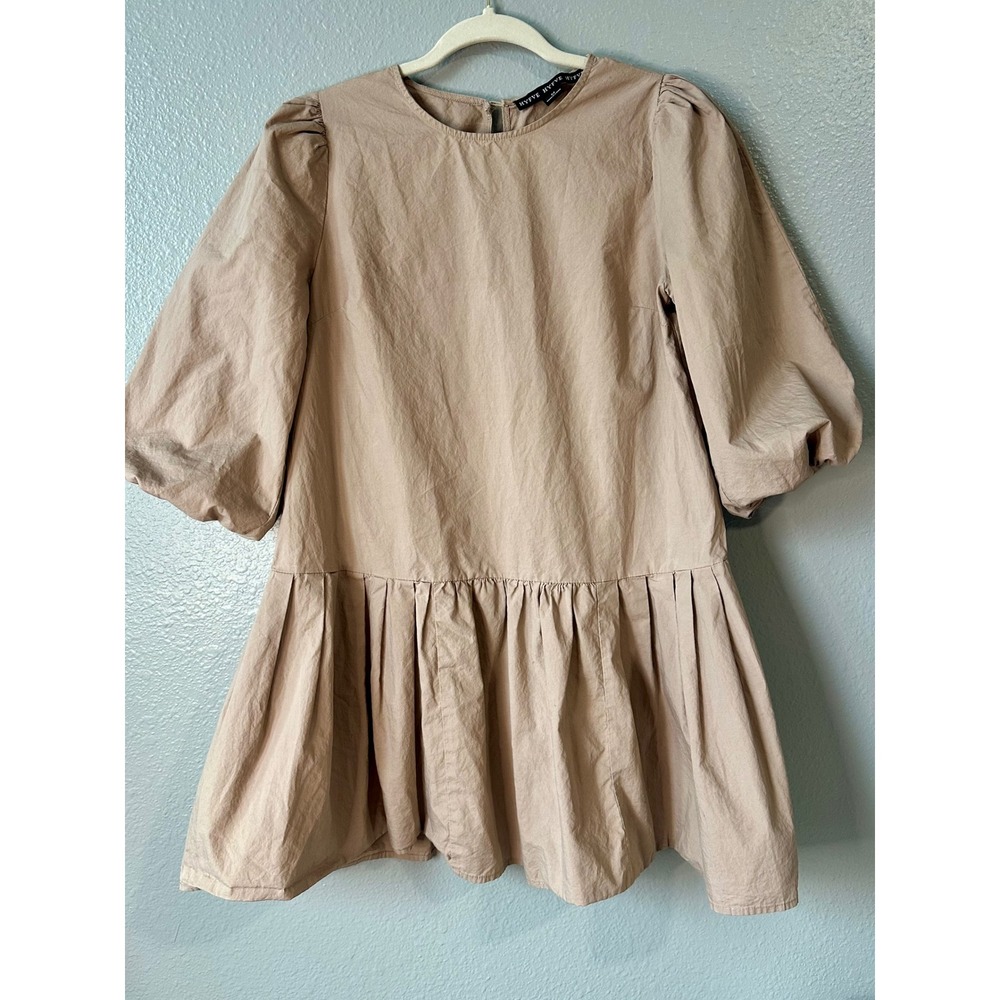 HYFVE Puff Sleeve Mini Dress Pleated Drop Waist Casual Tan Beige Medium M‎